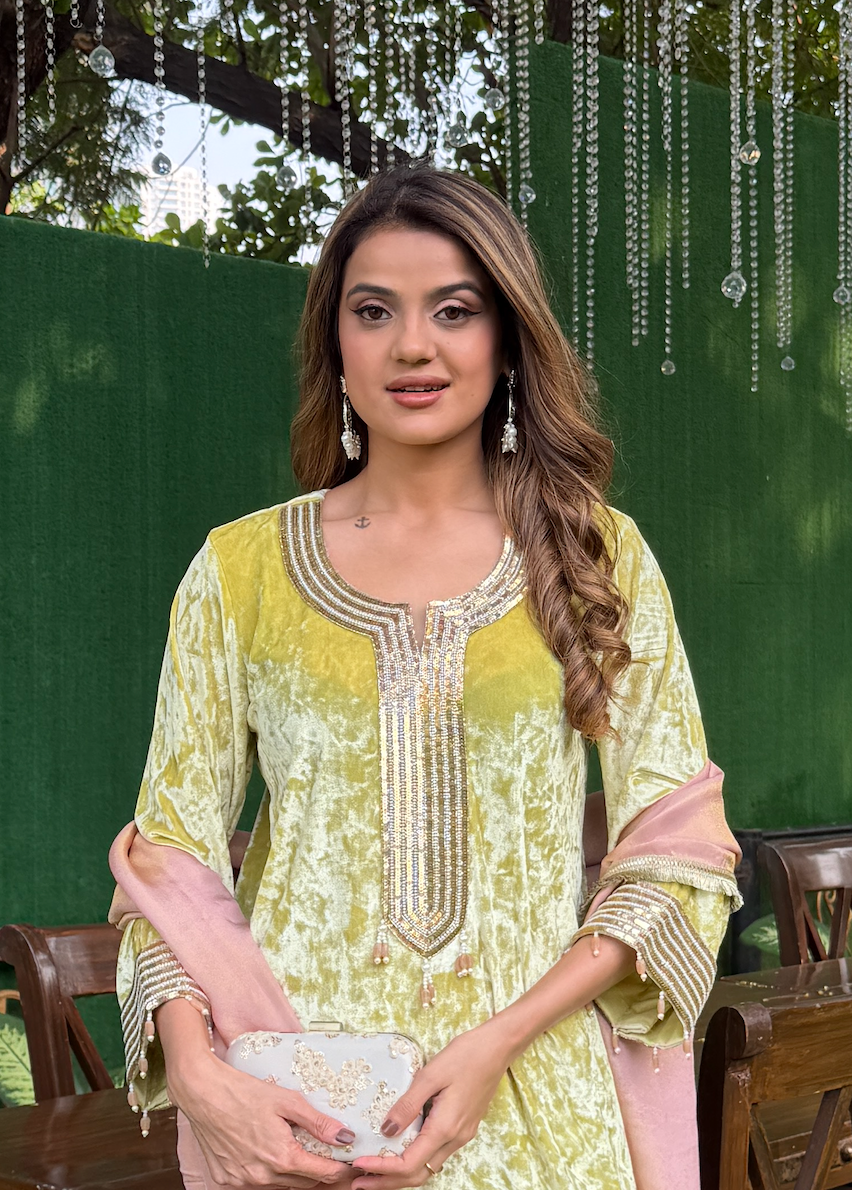 Nakqsh Crushed Velvet Kurta Set