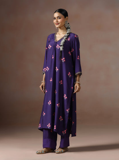 Saanjh: Purple Floral Digtal Printed Embroidred Kurta Set of 2