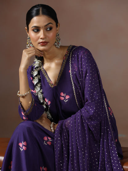 Saanjh: Purple Floral Digtal Printed Embroidred Kurta Set of 2