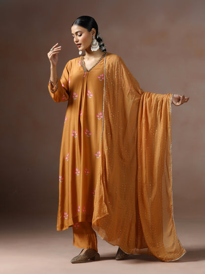 Saanjh: Mustard Floral Digtal Printed Embroidred Kurta Set of 2