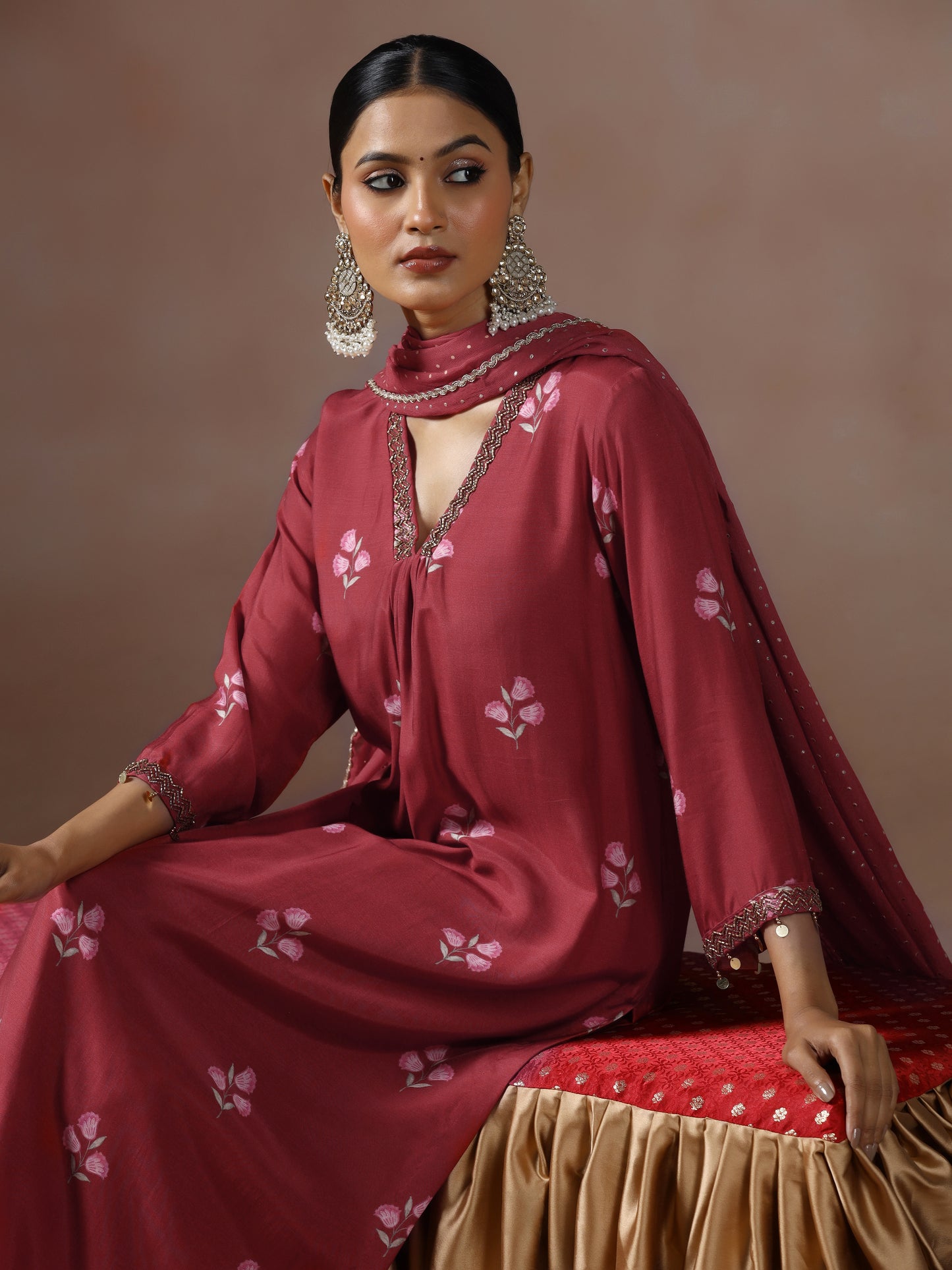 Saanjh: Red Floral Digtal Printed Embroidred Kurta Set of 2