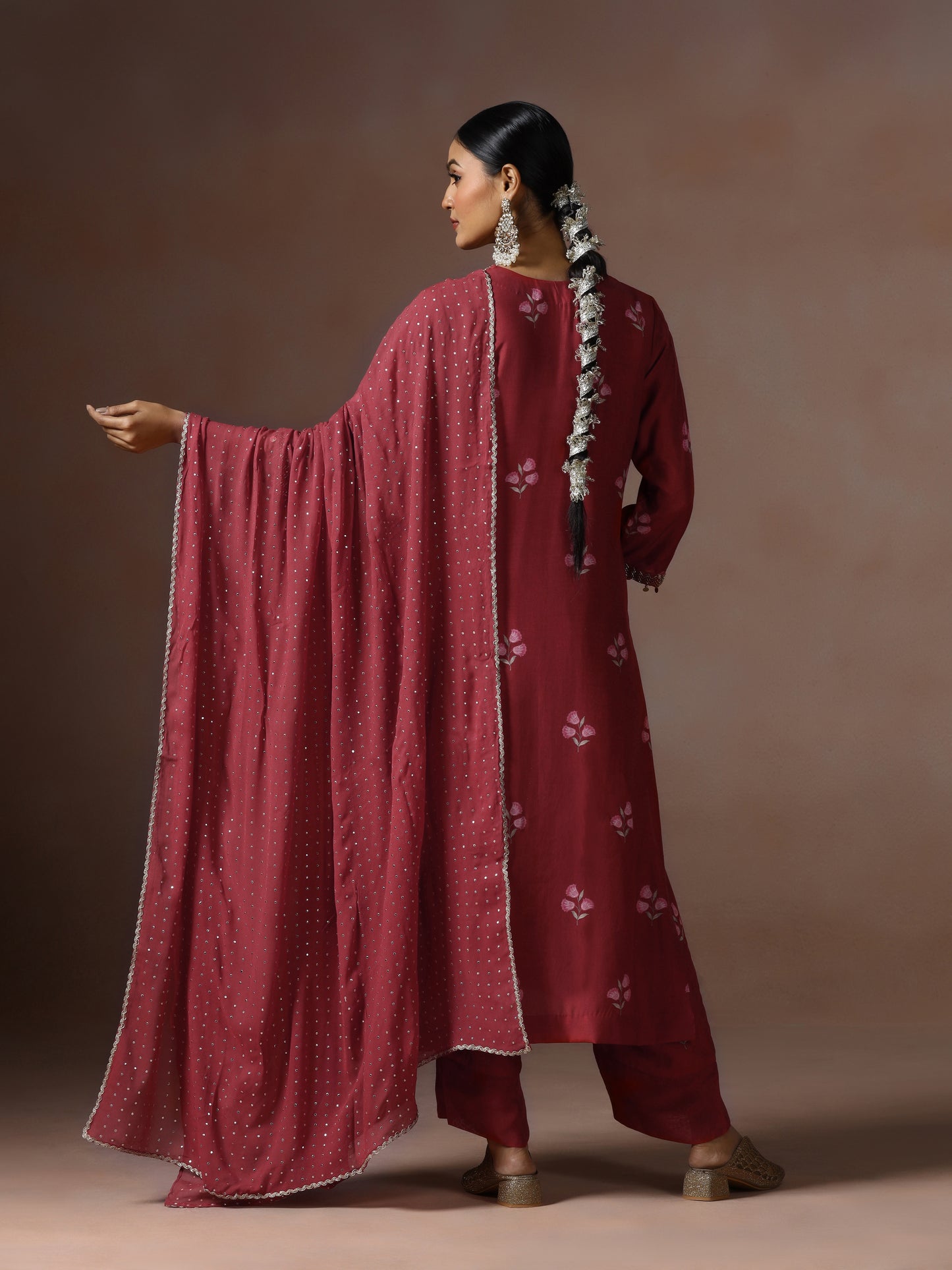 Saanjh: Red Floral Digtal Printed Embroidred Kurta Set of 2