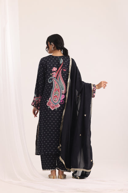 Keri placement Kurta set