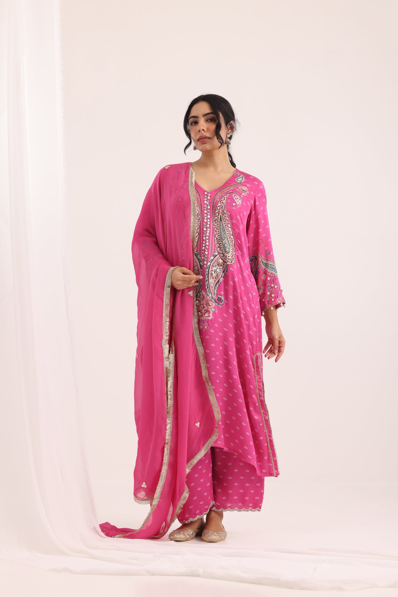 Keri placement Kurta set