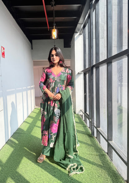 Saanjh: Green Floral Digtal Printed Embroidred Kurta Set of 3