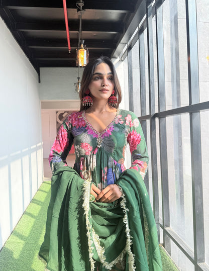 Saanjh: Green Floral Digtal Printed Embroidred Kurta Set of 3