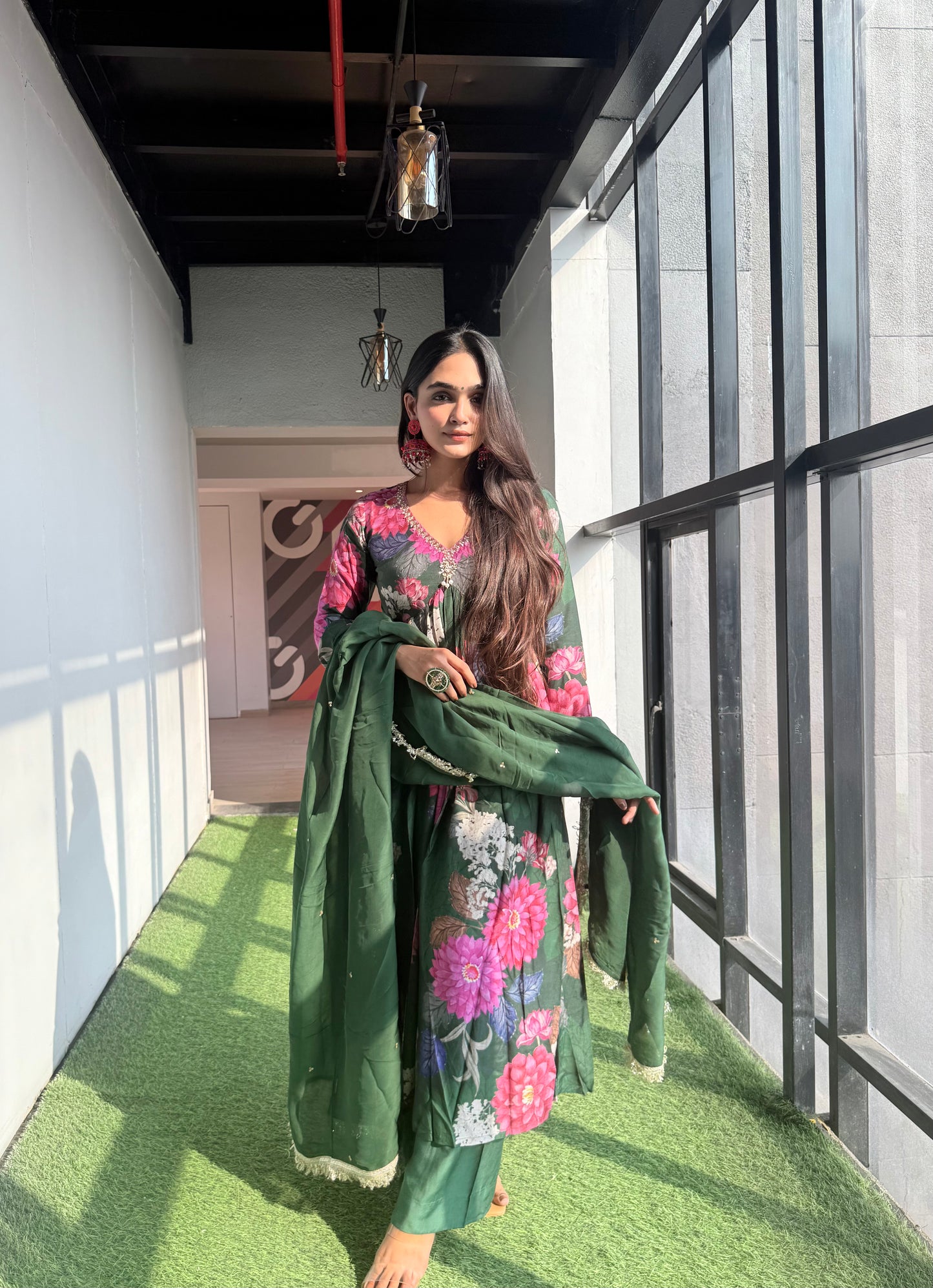 Saanjh: Green Floral Digtal Printed Embroidred Kurta Set of 3